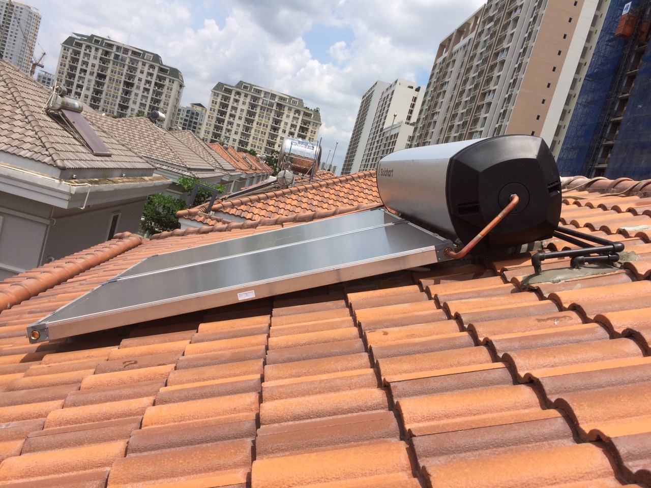 Read more about the article Hoàn thành công trình áp mái tại Phú Mỹ Hưng Quận 7 cho hộ gia đình.