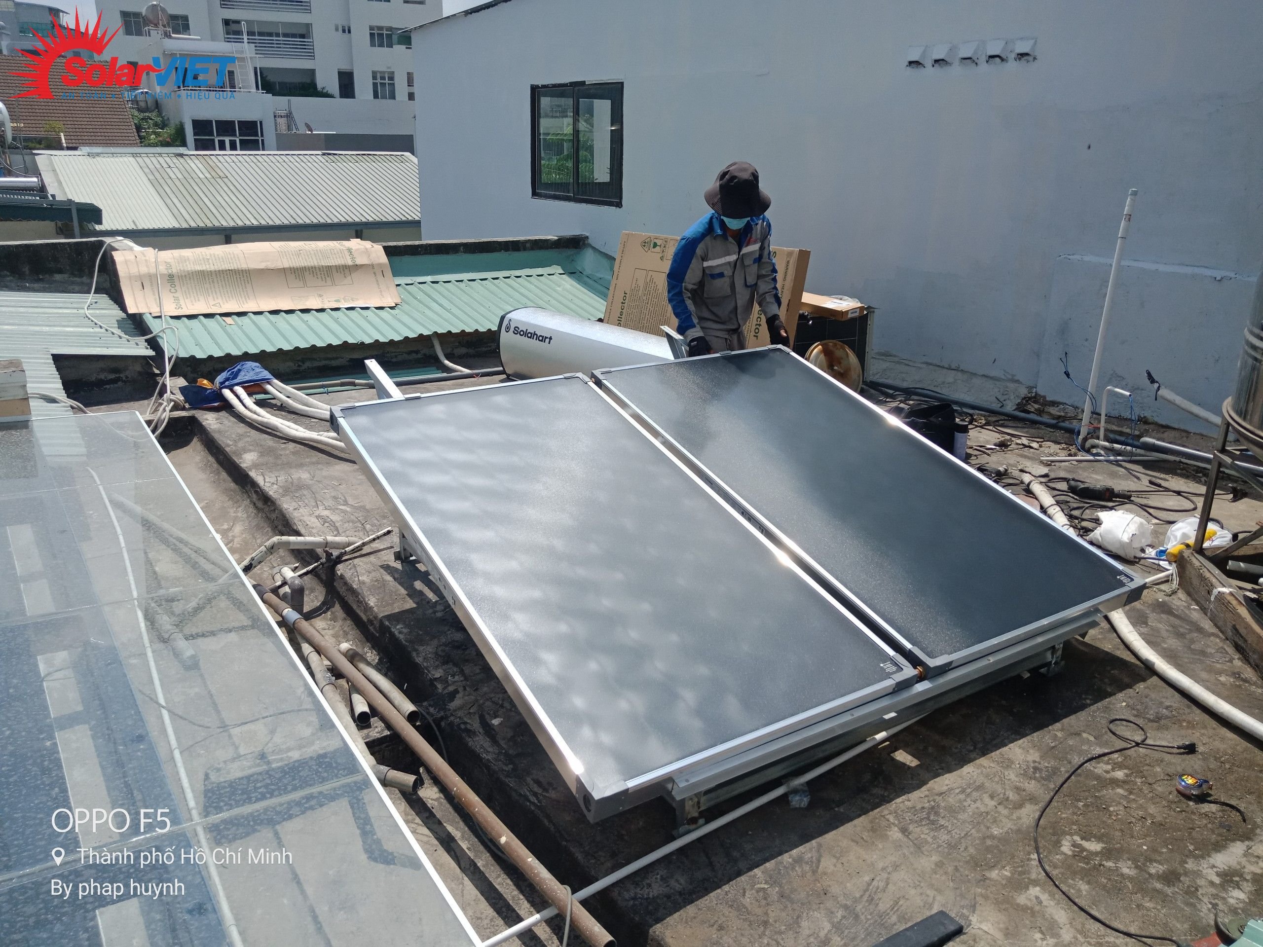 Read more about the article Máy nước nóng Solahart Premium 300L lắp đặt tại Quận Phú Nhuận, TP.HCM