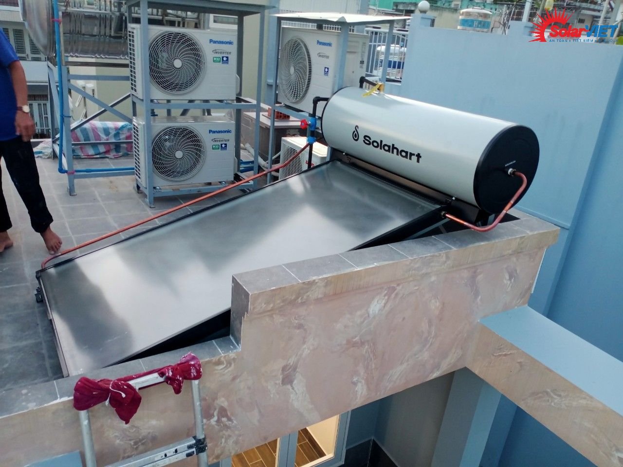 Read more about the article Sản phẩm Solahart Sunheat 150L Sử Dụng Nguồn Năng Lượng Từ Thiên Nhiên Là Ánh Sáng Mặt Trời Nên Không Tạo Ra Các Chất Thải Ảnh Hưởng Đến Môi Trường.