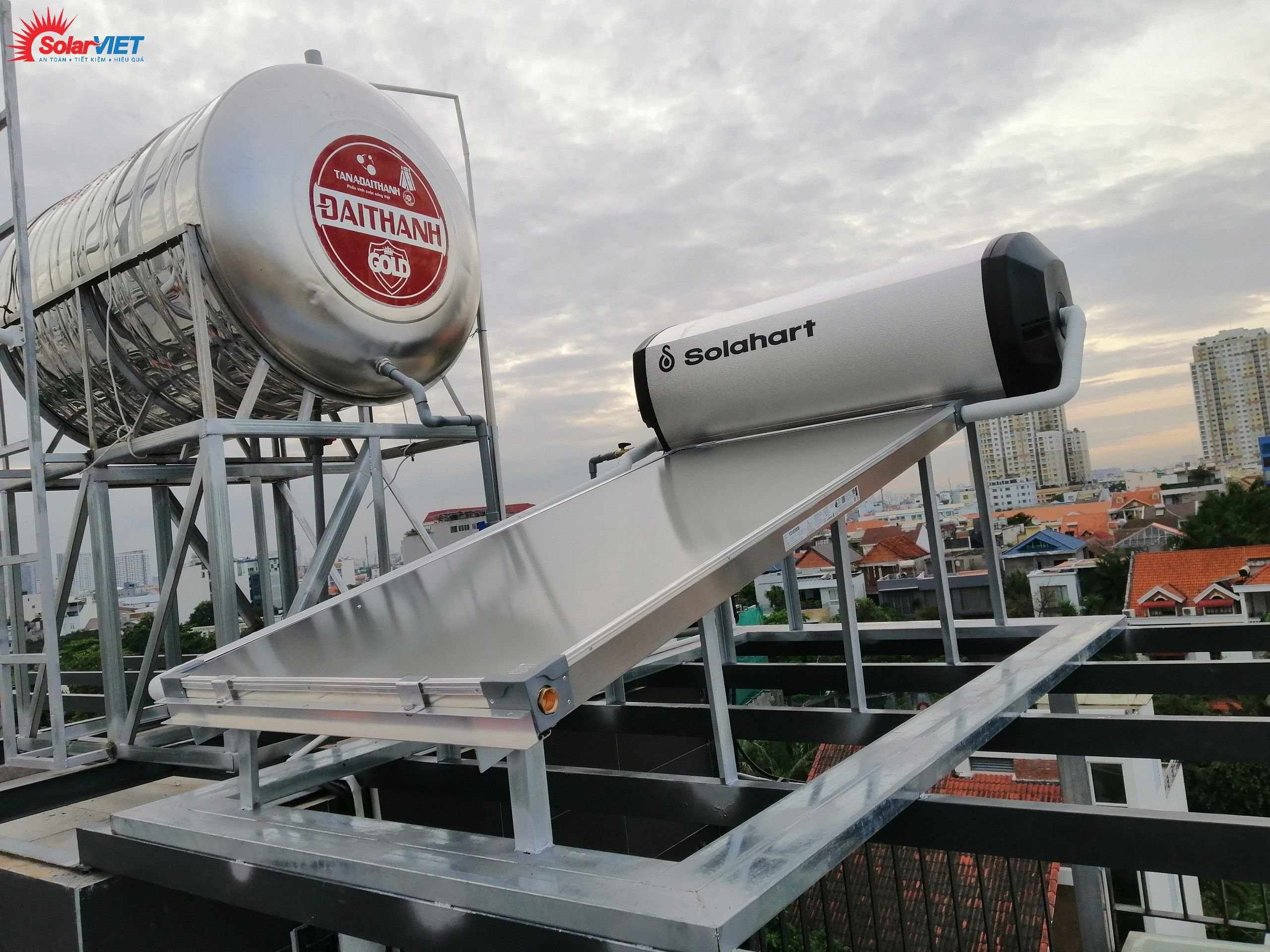 Read more about the article Solahart 180L – Dung tích máy phù hợp cho gia đình từ 6 – 8 thành viên