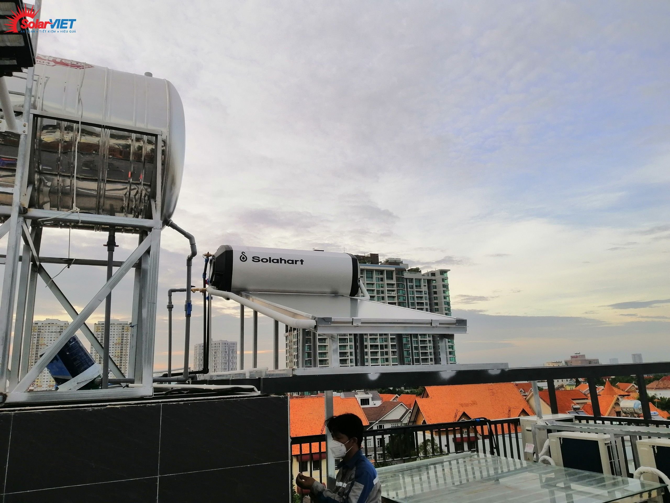 Read more about the article Solahart 181L – Máy nước nóng tích hợp điện trở lắp ở phường Thảo Điền, Quận 2.