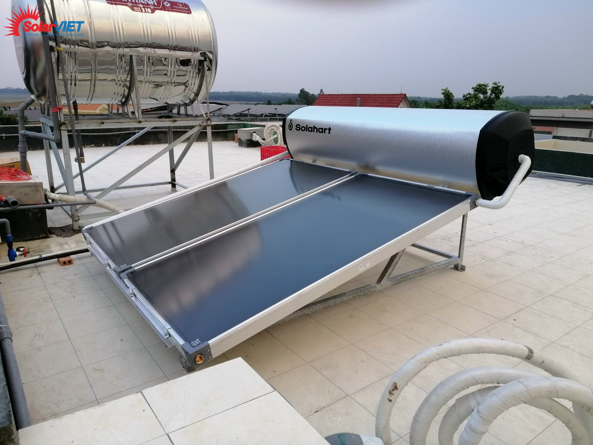 Read more about the article May nuoc nong nang luong mat troi cua UC – thị phần số 1 hàng đầu tại ÚC