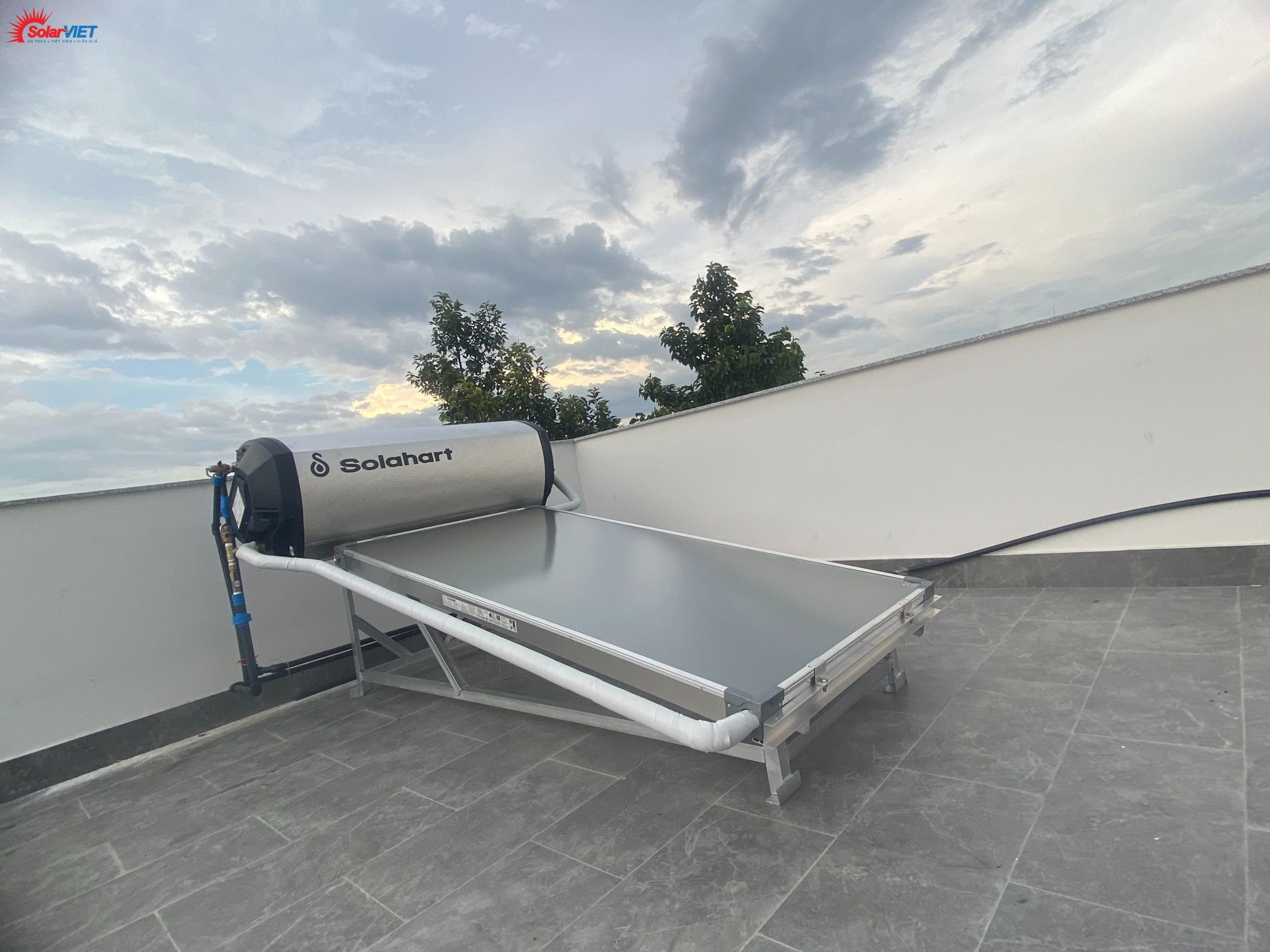 Read more about the article Solahart 180L Premium L – Máy nước nóng hàng đầu trong thời đại ngày nay