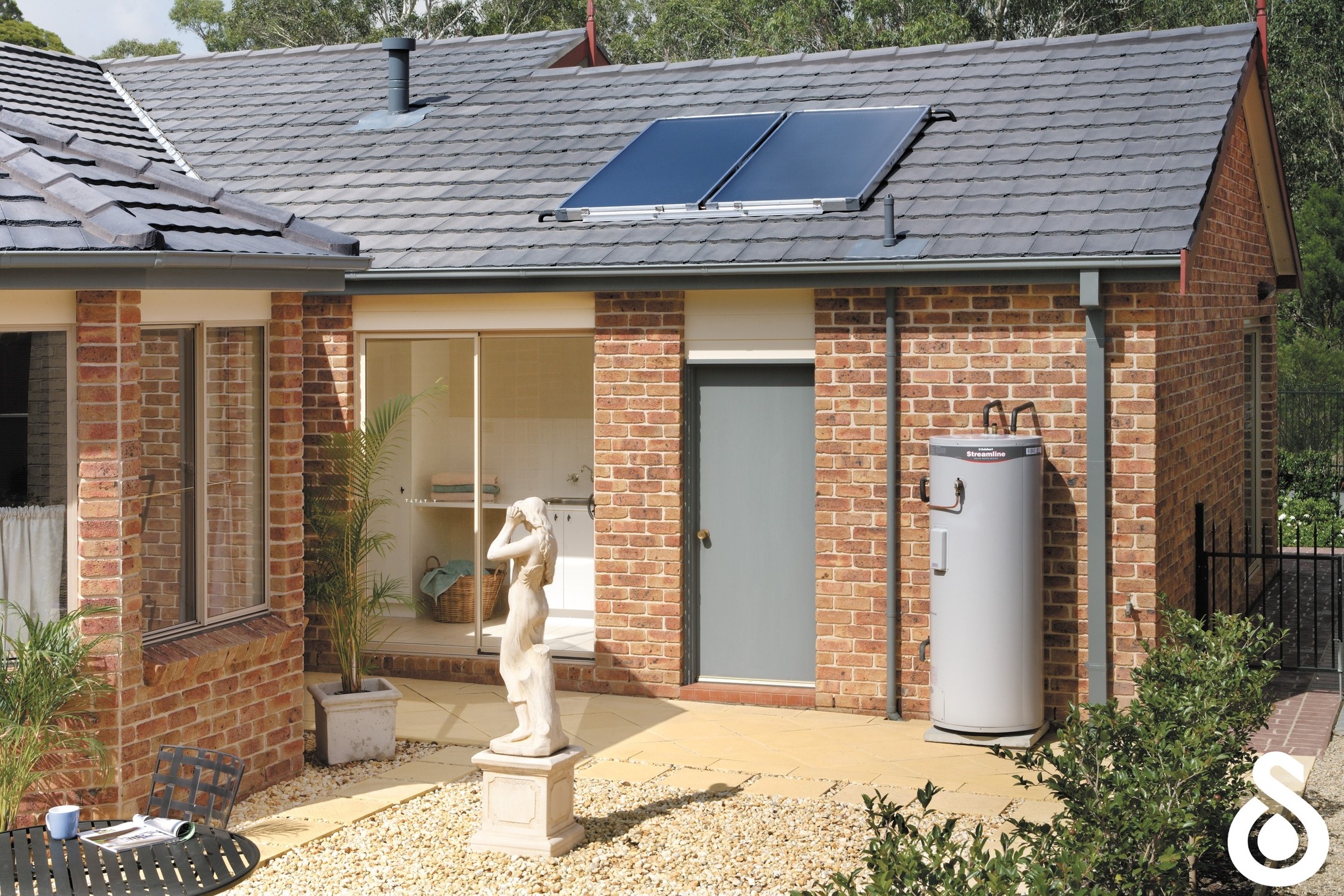 Read more about the article Solahart Streamline 320L